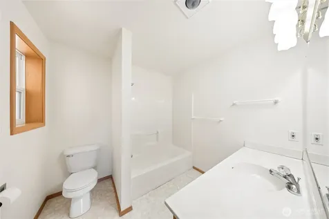 16026 Lawrence Place SE Yelm WA 98597