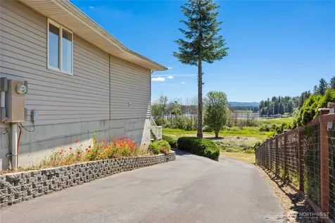 16026 Lawrence Place SE Yelm WA 98597