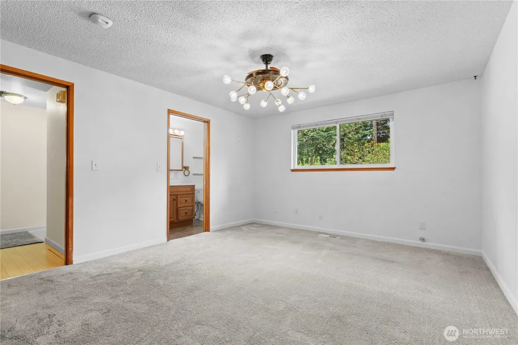 6712 53rd Street W University Place WA 98467