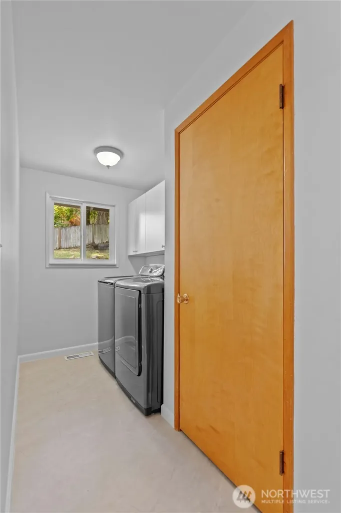 6712 53rd Street W University Place WA 98467