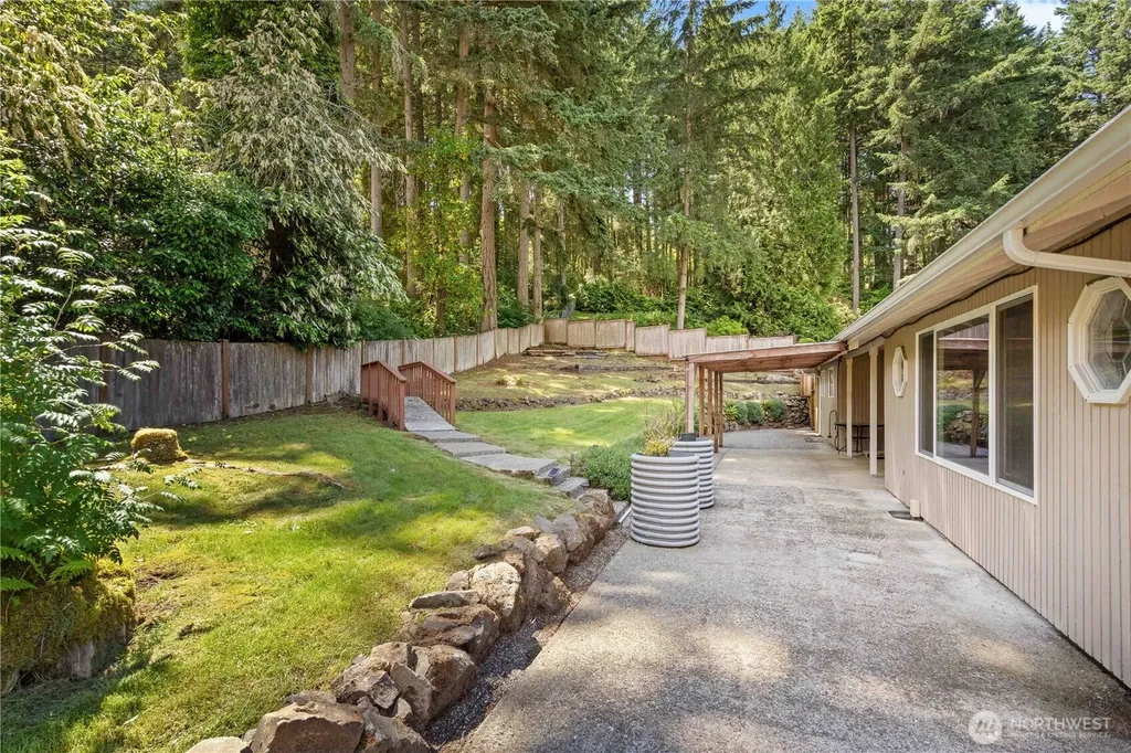 6712 53rd Street W University Place WA 98467
