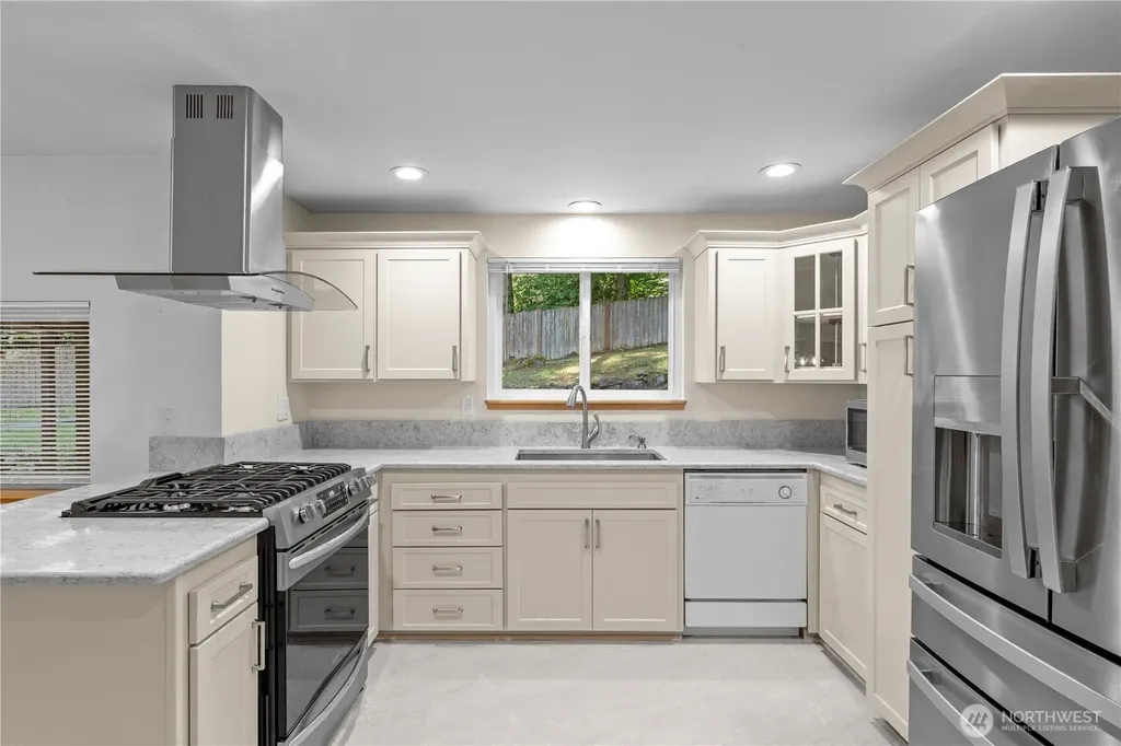 6712 53rd Street W University Place WA 98467