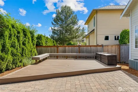 24312 E Main Drive Sammamish WA 98074