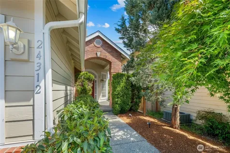 24312 E Main Drive Sammamish WA 98074