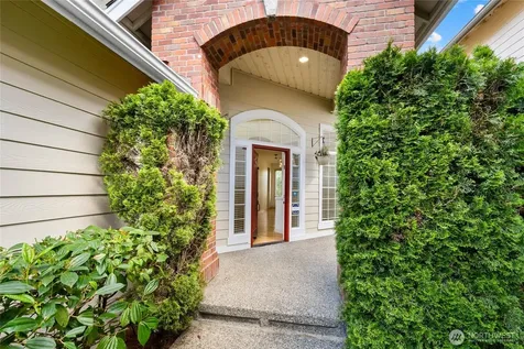 24312 E Main Drive Sammamish WA 98074