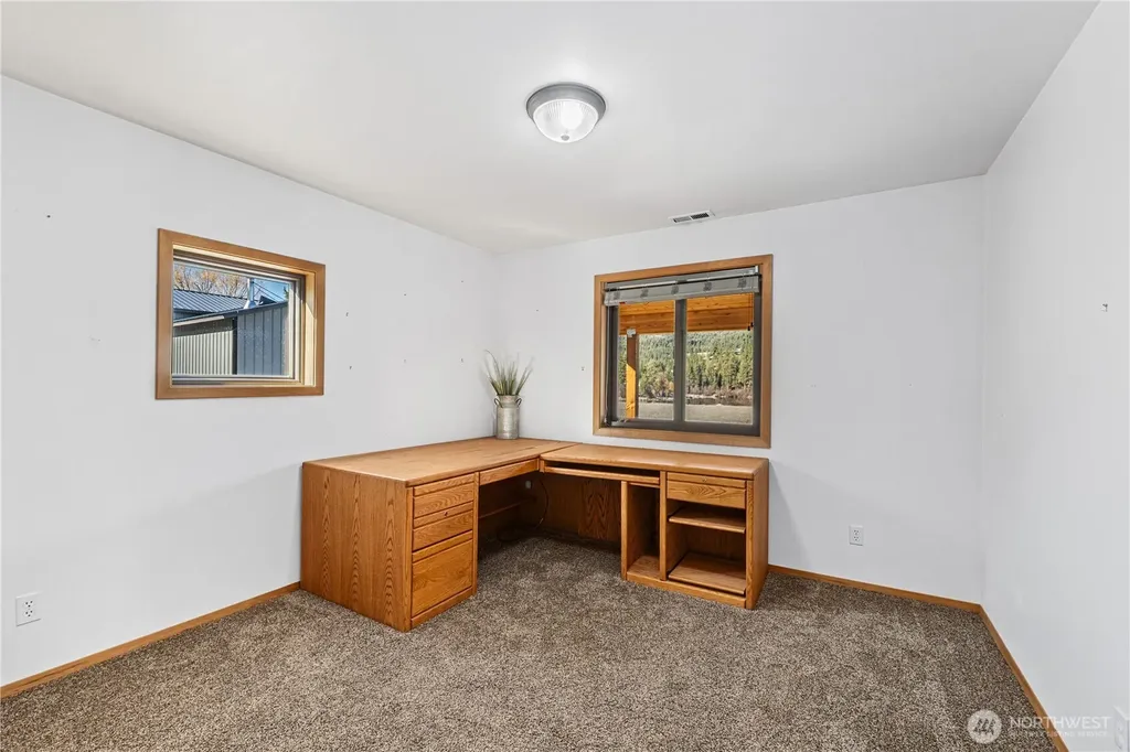 81 Curlew Drive Republic WA 99166