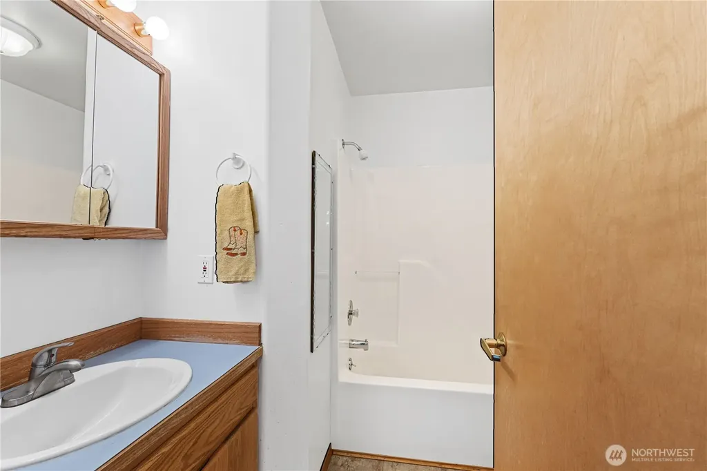 81 Curlew Drive Republic WA 99166