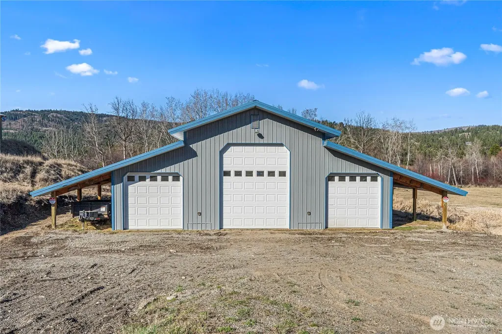 81 Curlew Drive Republic WA 99166