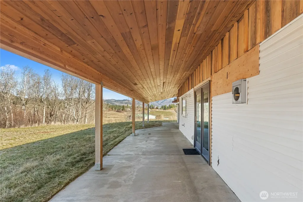 81 Curlew Drive Republic WA 99166