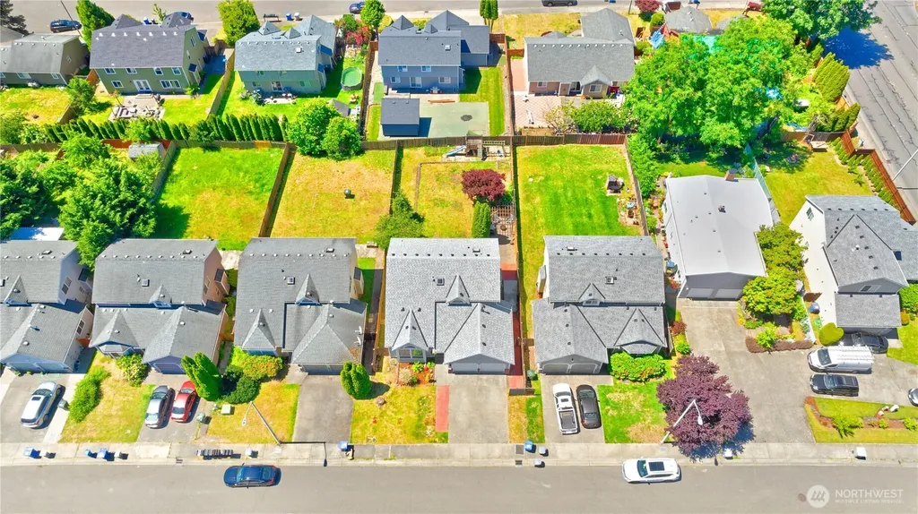 24019 114th Place SE Kent WA 98030