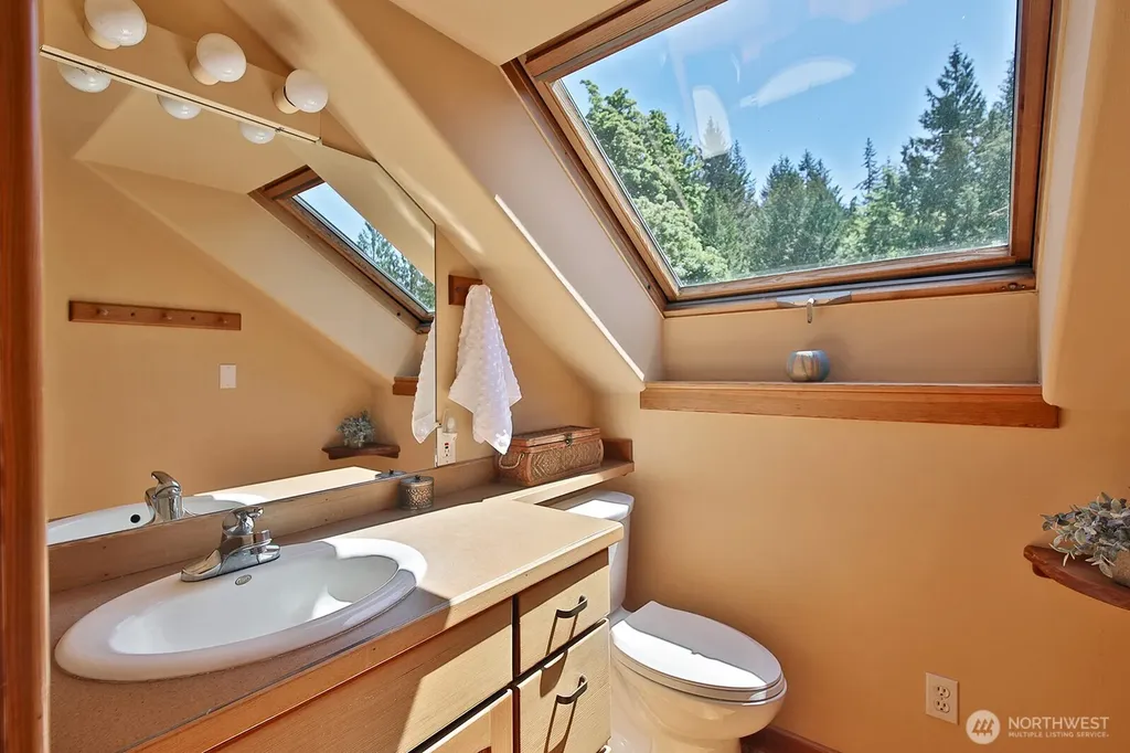 3792 Campbell Road Clinton WA 98236