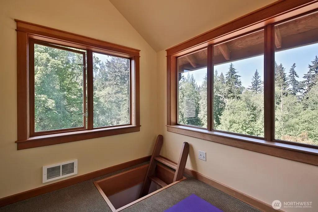 3792 Campbell Road Clinton WA 98236