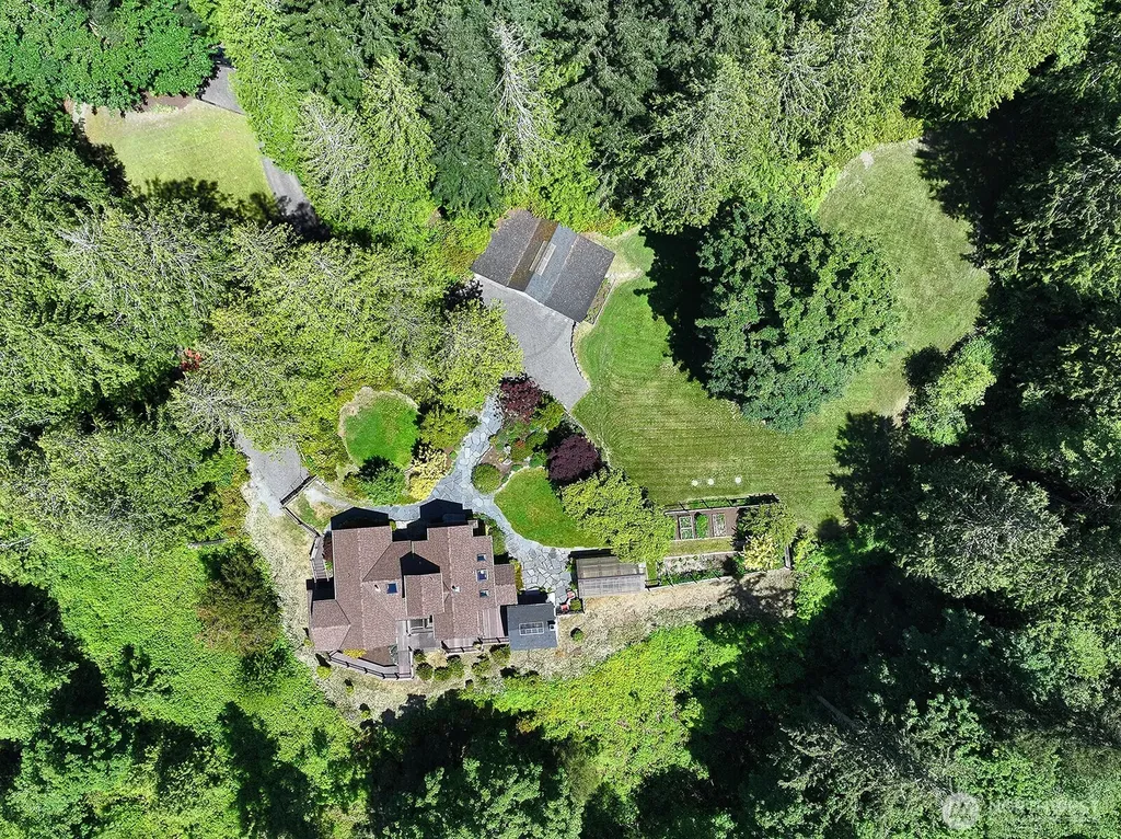 3792 Campbell Road Clinton WA 98236