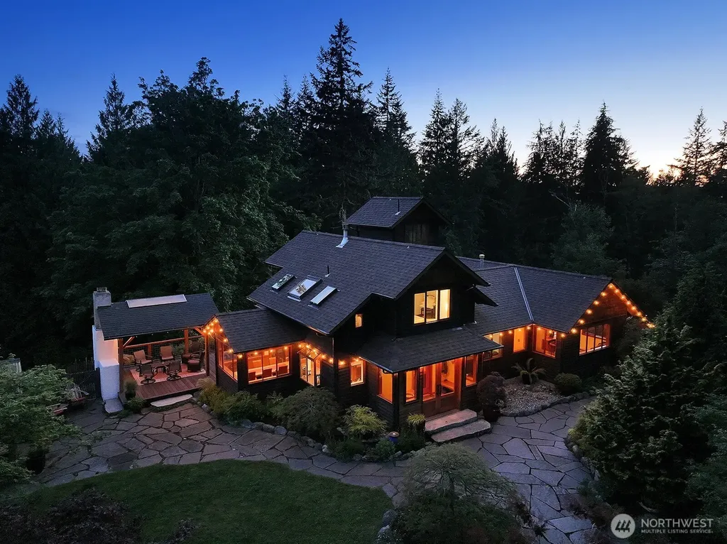 3792 Campbell Road Clinton WA 98236