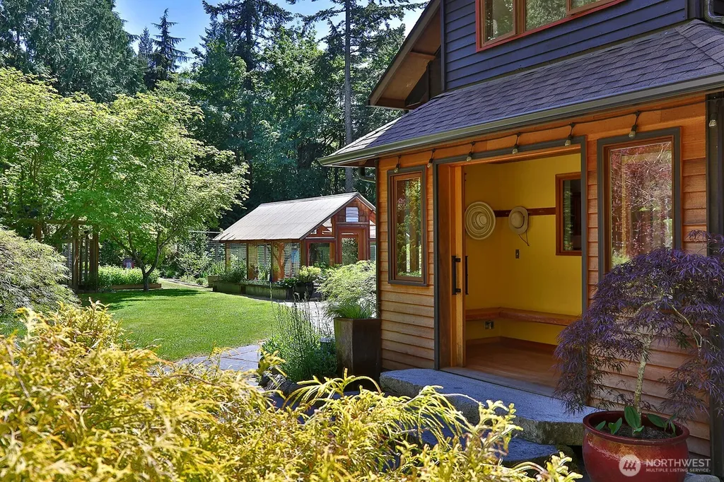 3792 Campbell Road Clinton WA 98236