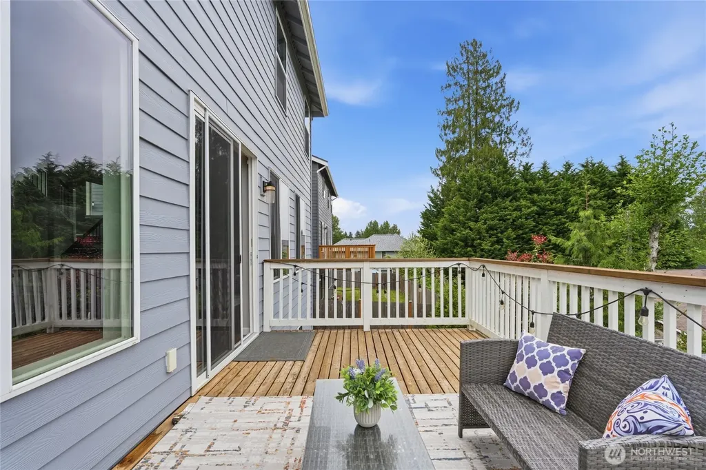19217 8th Avenue W Lynnwood WA 98036