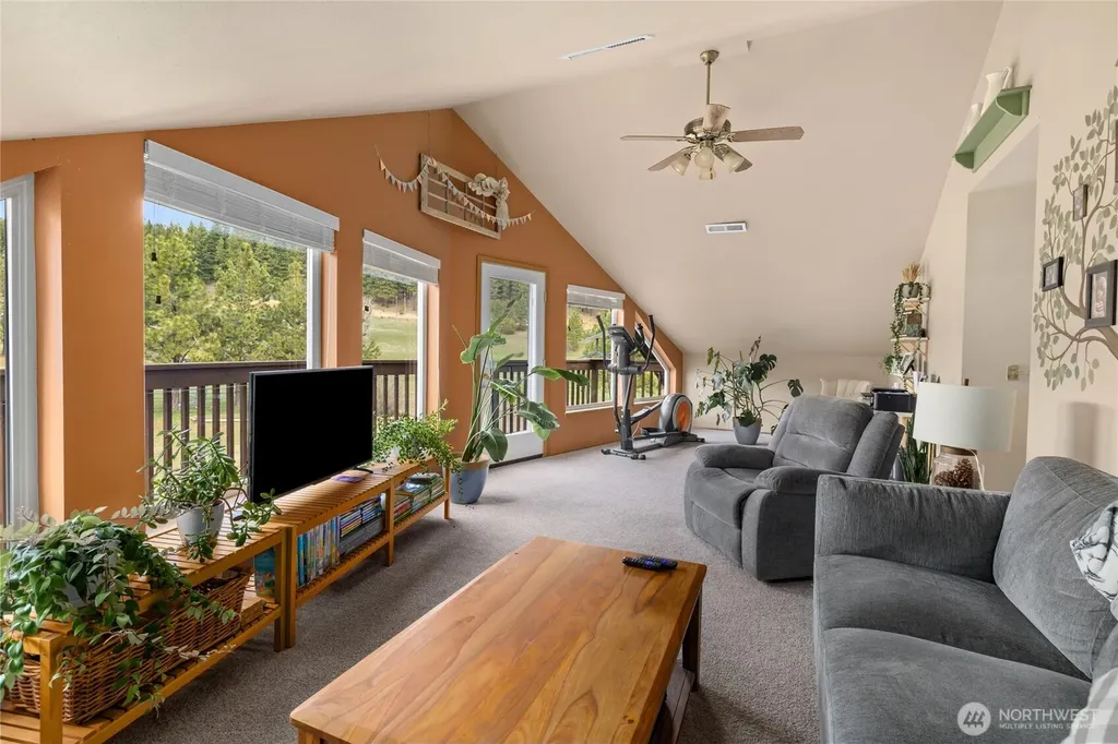 4010 Teanaway Middle Fork Road Cle Elum WA 98922