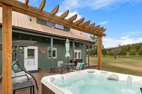 4010 Teanaway Middle Fork Road Cle Elum WA 98922