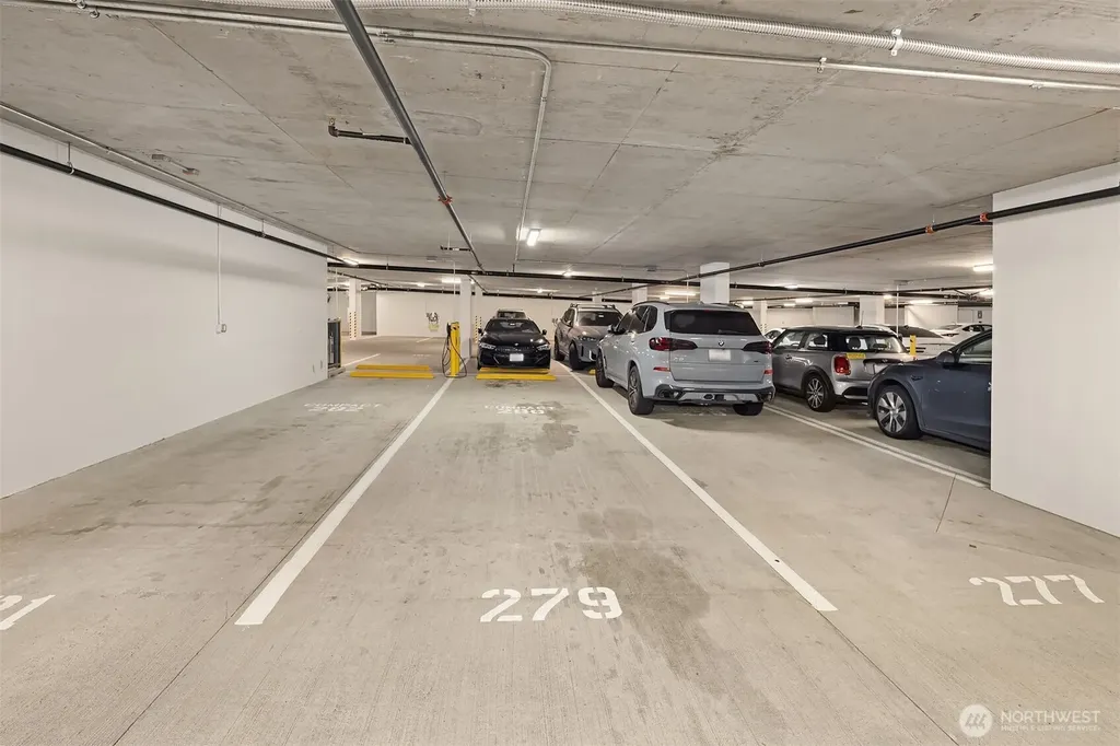 188 Bellevue Way NE Bellevue WA 98004