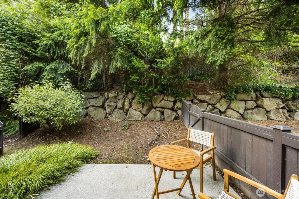 23300 SE Black Nugget Road Issaquah WA 98029
