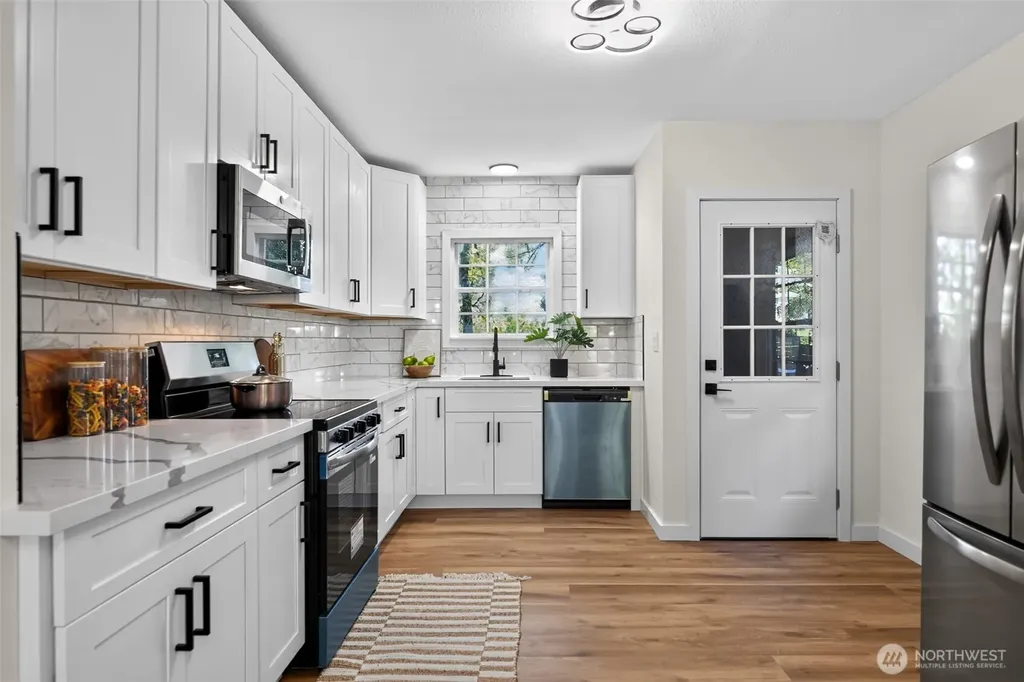 98 Hardie Avenue SW Renton WA 98057