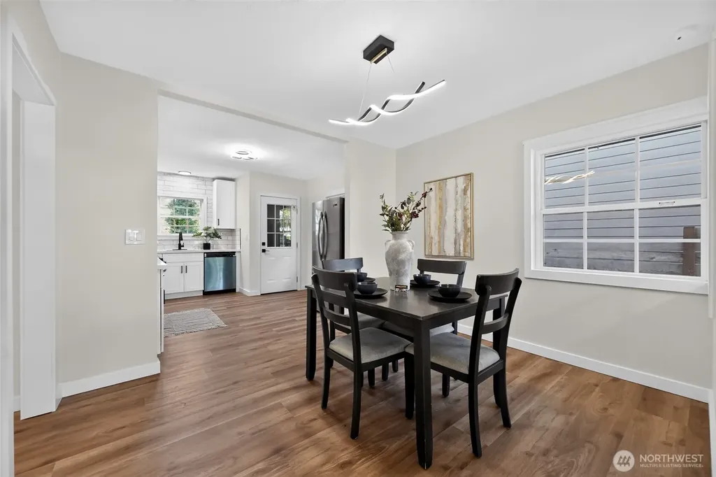 98 Hardie Avenue SW Renton WA 98057
