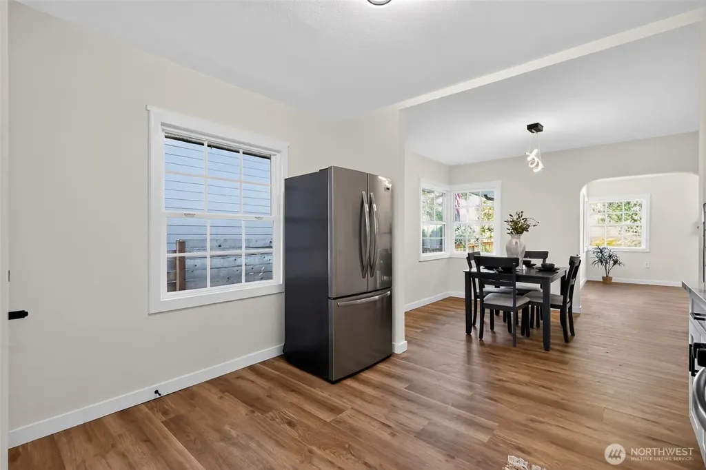 98 Hardie Avenue SW Renton WA 98057