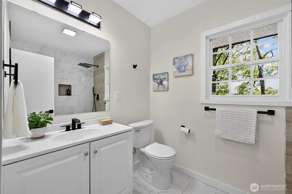 98 Hardie Avenue SW Renton WA 98057