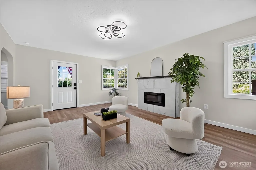 98 Hardie Avenue SW Renton WA 98057