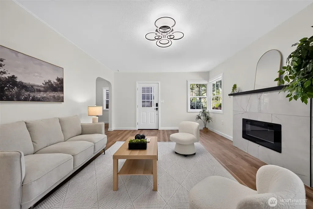 98 Hardie Avenue SW Renton WA 98057