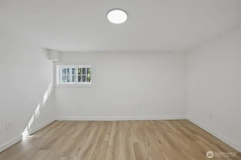 98 Hardie Avenue SW Renton WA 98057