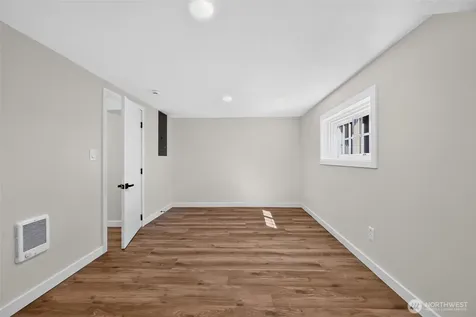 98 Hardie Avenue SW Renton WA 98057