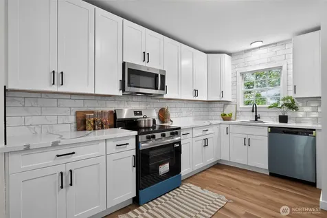 98 Hardie Avenue SW Renton WA 98057