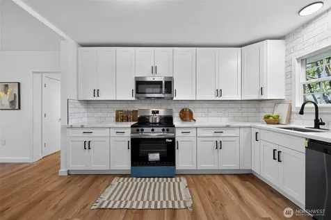 98 Hardie Avenue SW Renton WA 98057