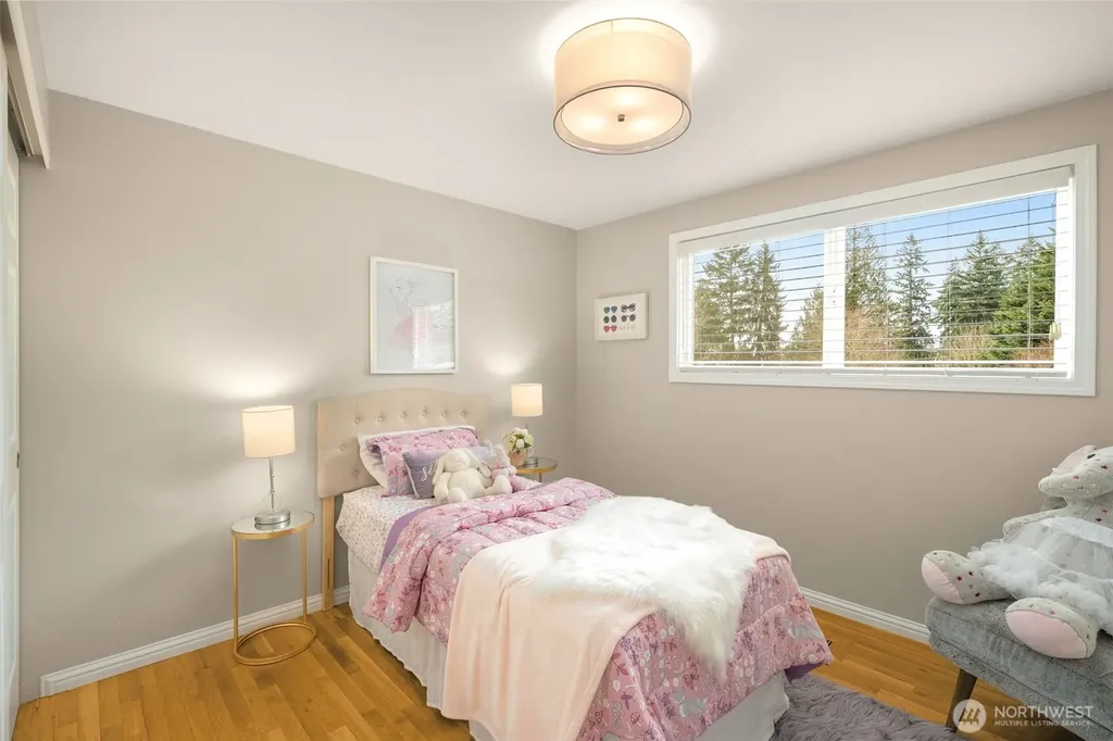 334 157th Avenue NE Bellevue WA 98008