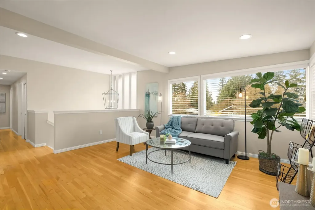 334 157th Avenue NE Bellevue WA 98008