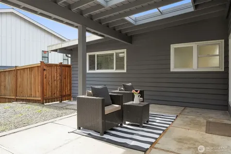 334 157th Avenue NE Bellevue WA 98008