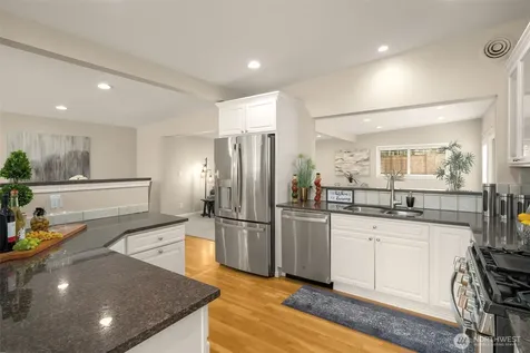 334 157th Avenue NE Bellevue WA 98008