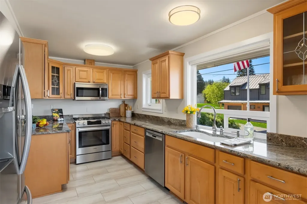 18420 Torgeson Avenue NE Poulsbo WA 98370