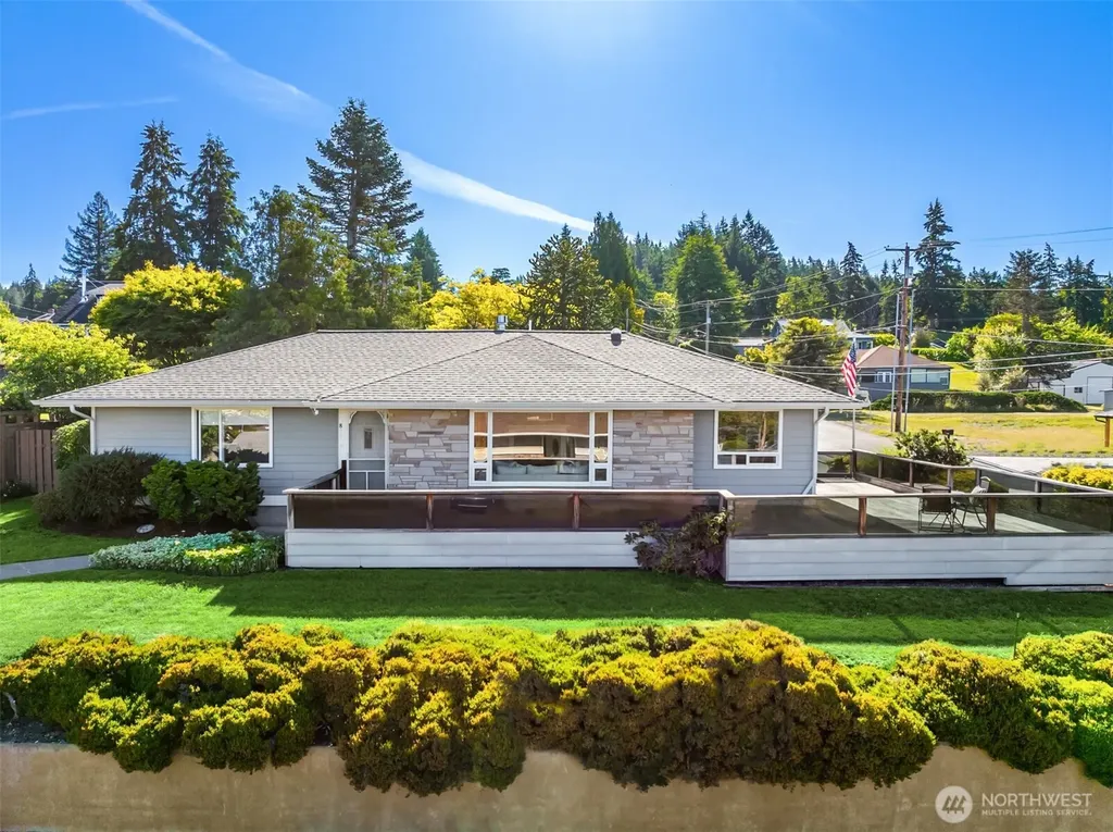 18420 Torgeson Avenue NE Poulsbo WA 98370