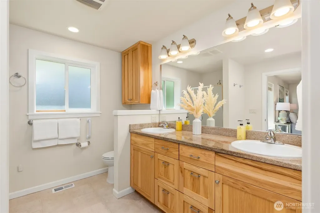 18420 Torgeson Avenue NE Poulsbo WA 98370