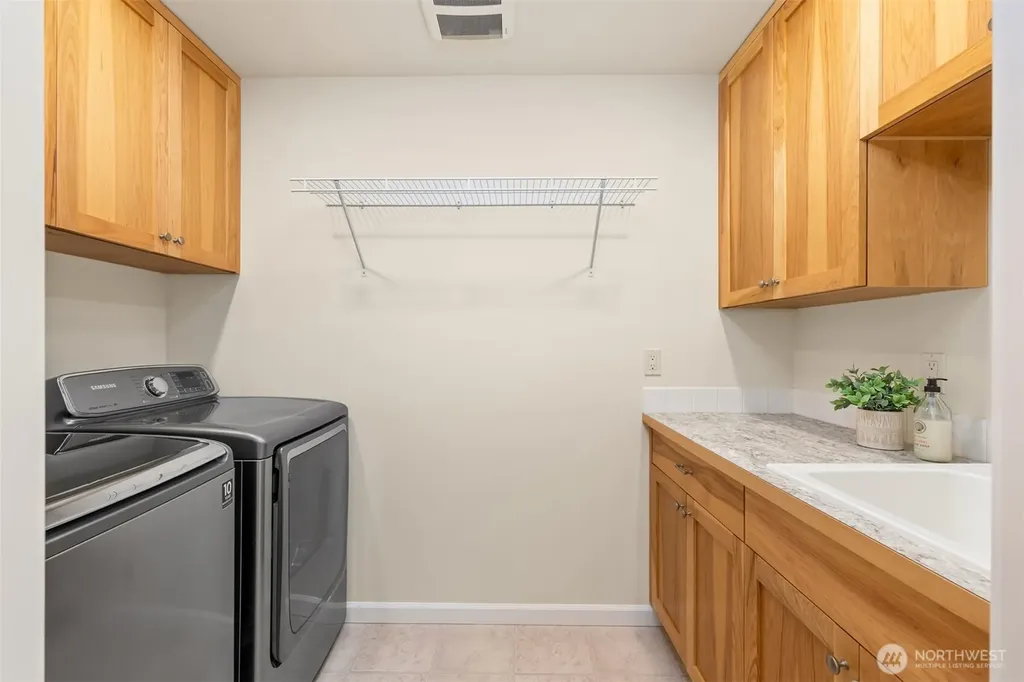 18420 Torgeson Avenue NE Poulsbo WA 98370