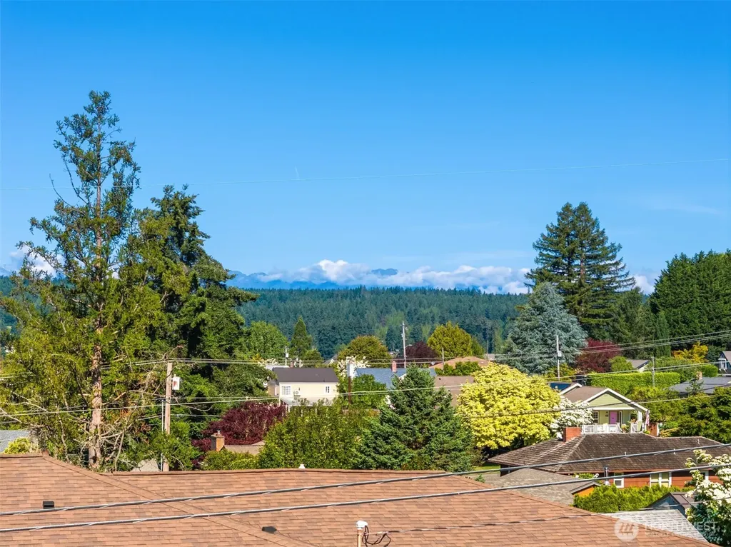 18420 Torgeson Avenue NE Poulsbo WA 98370