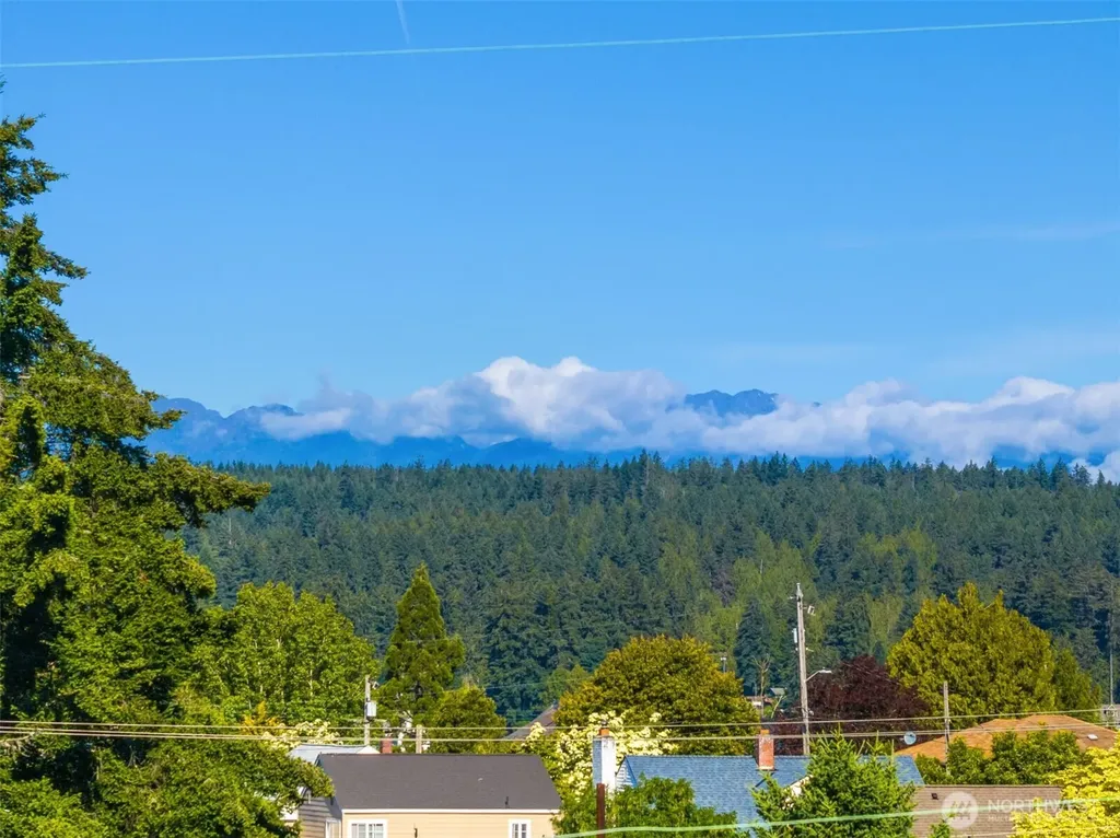 18420 Torgeson Avenue NE Poulsbo WA 98370