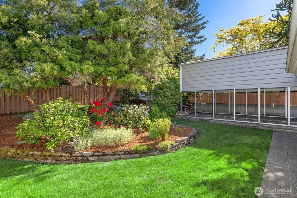 18420 Torgeson Avenue NE Poulsbo WA 98370