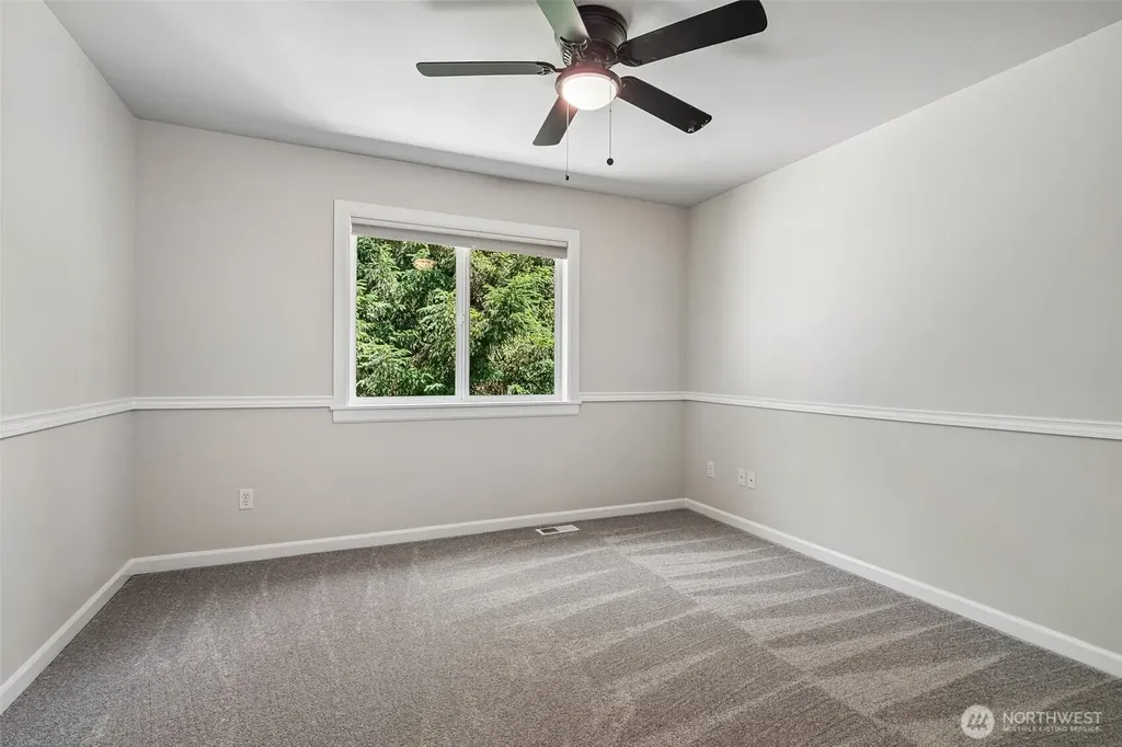 7333 N Creek Loop Gig Harbor WA 98335