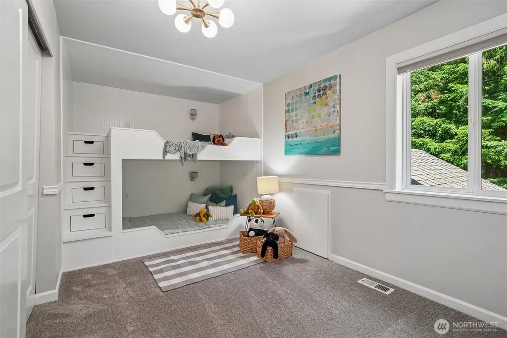 7333 N Creek Loop Gig Harbor WA 98335