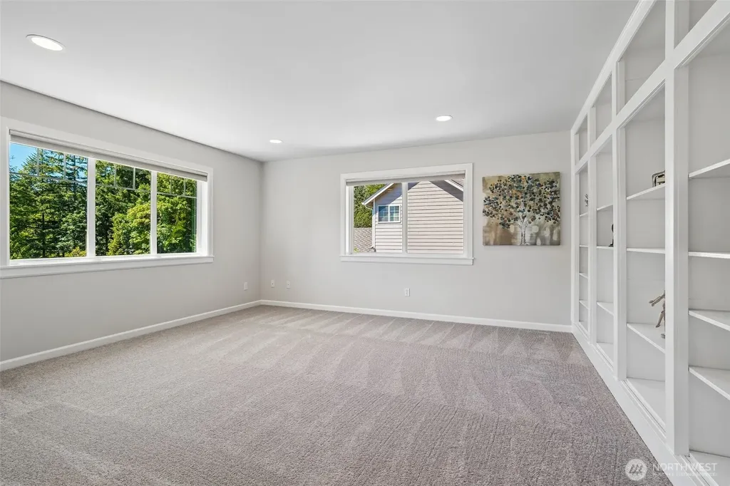 7333 N Creek Loop Gig Harbor WA 98335