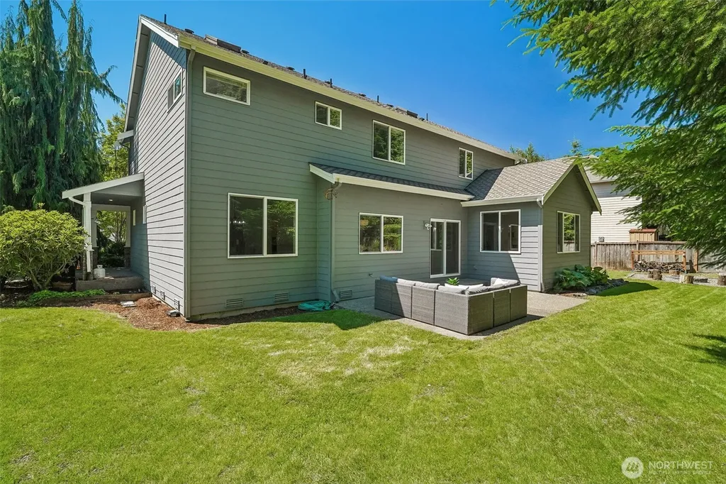 7333 N Creek Loop Gig Harbor WA 98335