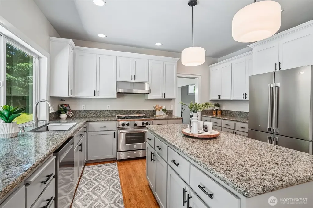 7333 N Creek Loop Gig Harbor WA 98335